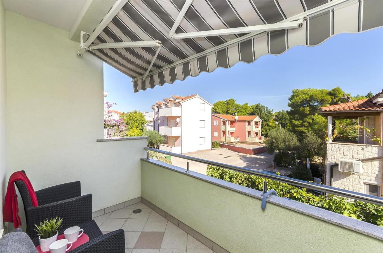 Apartment Mare Srima Zewnętrze zdjęcie