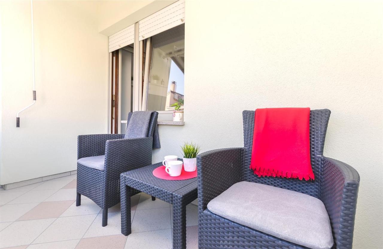 Apartment Mare Srima Zewnętrze zdjęcie